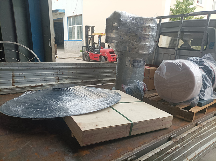 電機(jī)、上蓋、網(wǎng)架、旋振篩發(fā)貨