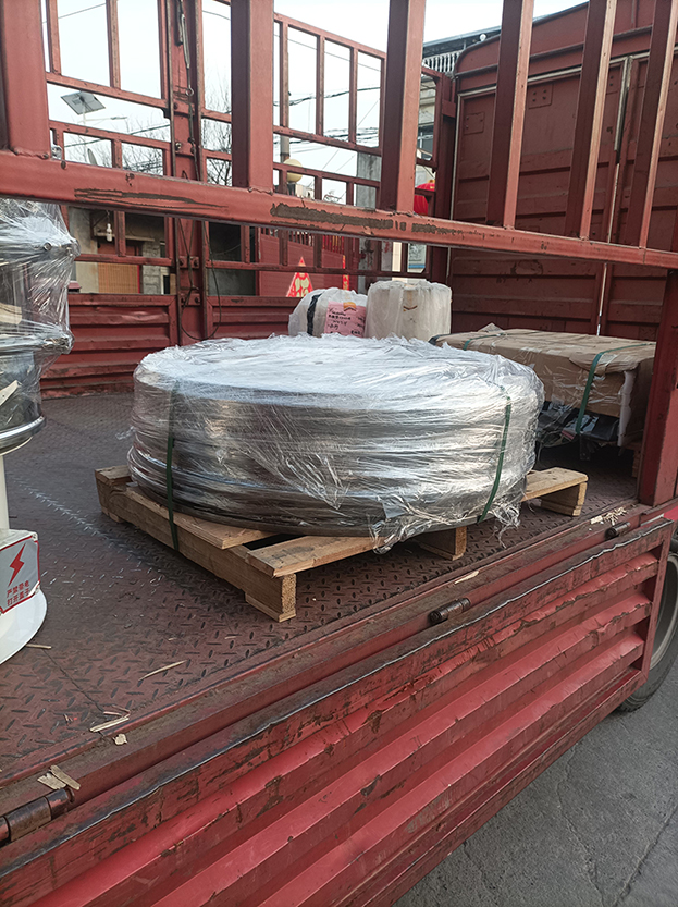 沖孔板網架，編制網架發貨